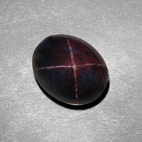Granato stellato naturale nero da 8,98 ct, taglio ovale, opaco