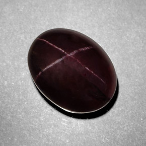 Granato stellato naturale rosso da 9,76 ct, taglio ovale, opaco