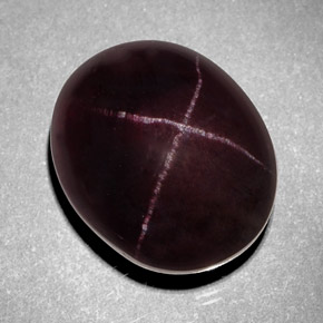 Granato stellato naturale rosso da 16,05 ct, taglio ovale, opaco
