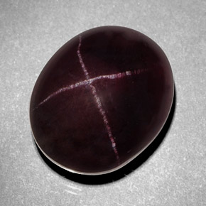 Granato stellato naturale rosso da 16,05 ct, taglio ovale, opaco