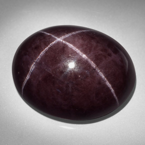 Granato stellato Rosso mogano naturale da 93.53 ct, Taglio ovale, Opaco