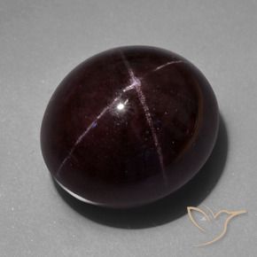 Granato stellato Rosso scuro naturale da 97.90 ct, Ovale, Opaco