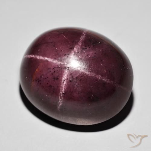 Granato stellato Rosso scuro naturale da 88.20 ct, Ovale, Opaco