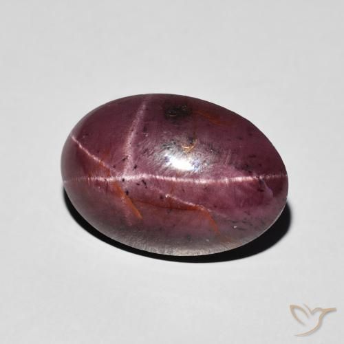 Granato stellato Medium Dark-Red naturale da 8.72 ct, Ovale, Opaco