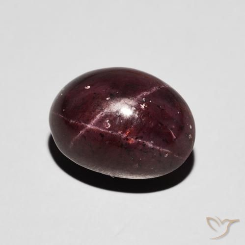 Granato stellato Rosso scuro naturale da 7.19 ct, Ovale, Opaco