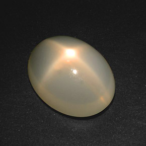 Pietra di luna stellata naturale crema da 18,57 ct, taglio ovale, traslucido