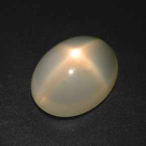 Pietra di luna stellata naturale crema da 18,57 ct, taglio ovale, traslucido