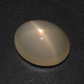 Pietra di luna stellata Arancione Crema naturale da 8.42 ct, Taglio ovale, Traslucido