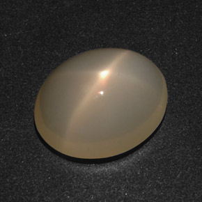 Pietra di luna stellata Arancione Crema naturale da 8.42 ct, Taglio ovale, Traslucido