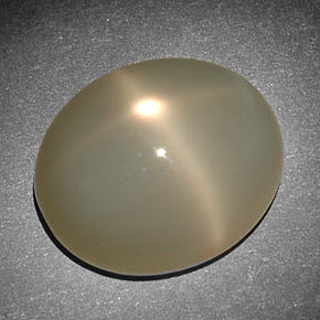 Pietra di luna stellata naturale crema da 10,09 ct, taglio ovale, traslucido
