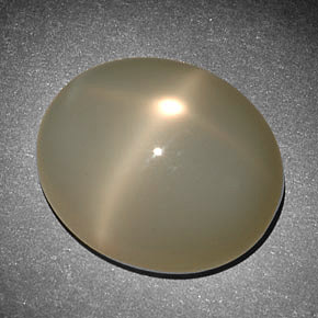 Pietra di luna stellata naturale crema da 10,09 ct, taglio ovale, traslucido