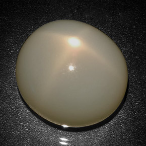 Pietra di luna stellata naturale crema da 31,27 ct, taglio ovale, traslucido