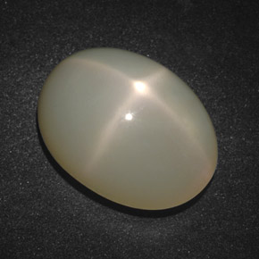 Pietra di luna stellata Color crema naturale da 17.54 ct, Taglio ovale, Traslucido