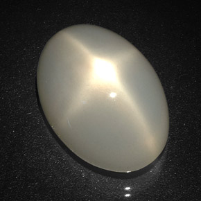 Pietra di luna stellata naturale crema da 17,53 ct, taglio ovale, traslucido