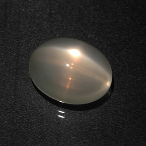 Pietra di luna stellata naturale crema da 7,22 ct, taglio ovale, traslucido