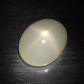 Pietra di luna stellata Color crema naturale da 12.04 ct, Taglio ovale, Traslucido