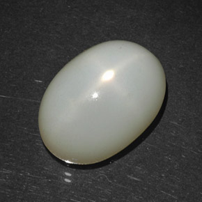 Pietra di luna stellata naturale crema da 11,08 ct, taglio ovale, traslucido