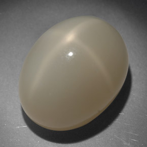 Pietra di luna stellata naturale crema da 22,59 ct, taglio ovale, opaco