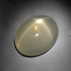 Pietra di luna stellata naturale crema da 10,24 ct, taglio ovale, traslucido