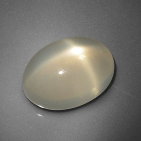 Pietra di luna stellata Color crema naturale da 9.33 ct, Taglio ovale, Traslucido