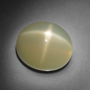 Pietra di luna stellata naturale crema da 13,24 ct, taglio ovale, traslucido