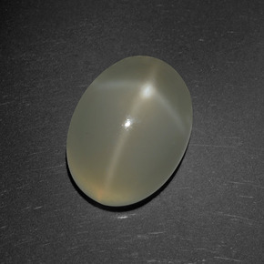 Pietra di luna stellata Giallo chiaro naturale da 5.96 ct, Taglio ovale, Traslucido