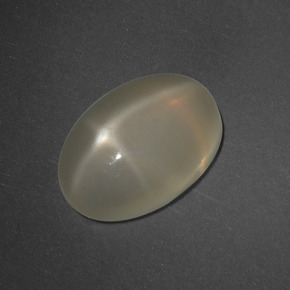 Pietra di luna stellata Color crema naturale da 4.75 ct, Taglio ovale, Traslucido