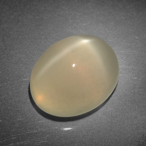 Pietra di luna stellata Color crema naturale da 3.90 ct, Taglio ovale, Traslucido