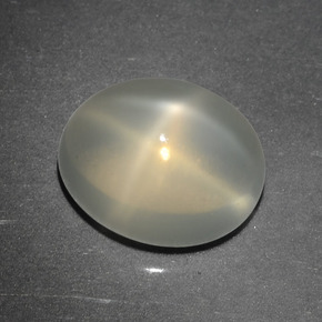 Pietra di luna stellata naturale crema da 3,76 ct, taglio ovale, traslucido