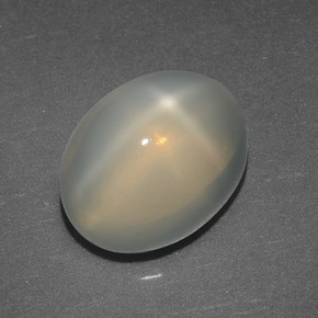Pietra di luna stellata naturale crema da 2,72 ct, taglio ovale, traslucido