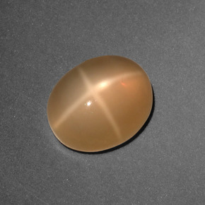 Pietra di luna stellata naturale arancione da 3,01 ct, taglio ovale, traslucido