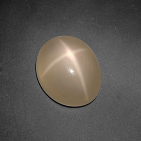 Pietra di luna stellata Color crema naturale da 5.32 ct, Taglio ovale, Traslucido
