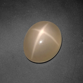 Pietra di luna stellata Color crema naturale da 5.32 ct, Taglio ovale, Traslucido