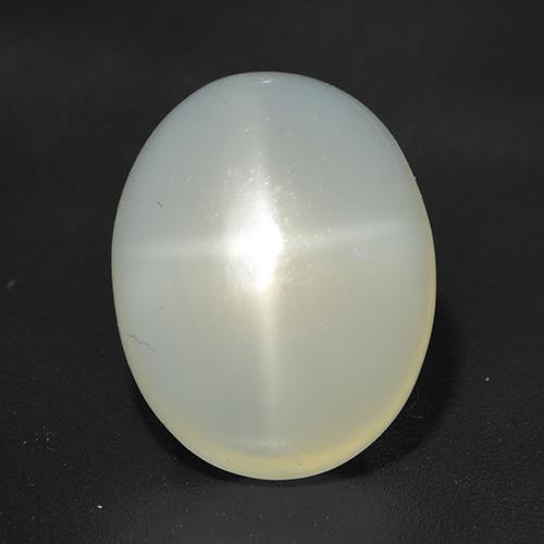 Pietra di luna stellata bianco perla naturale da 4.59 ct, Taglio ovale, Traslucido