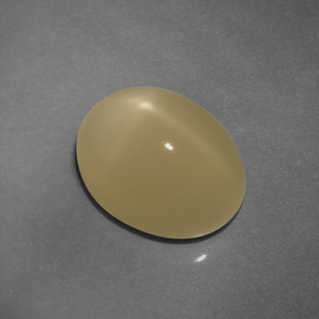 Pietra di luna stellata Color crema naturale da 4.65 ct, Taglio ovale, Traslucido