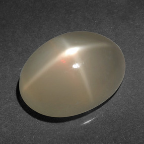 Pietra di luna stellata naturale crema da 6,65 ct, taglio ovale, traslucido