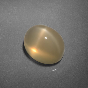 Pietra di luna stellata naturale crema da 3,25 ct, taglio ovale, traslucido