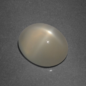 Pietra di luna stellata naturale crema da 3,86 ct, taglio ovale, traslucido