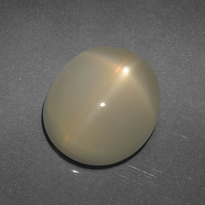 Pietra di luna stellata naturale marrone da 5,59 ct, taglio ovale, traslucido