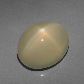 Pietra di luna stellata naturale giallo da 7,15 ct, taglio ovale, traslucido