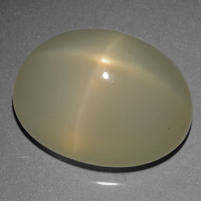 Pietra di luna stellata naturale crema da 23,15 ct, taglio ovale, traslucido