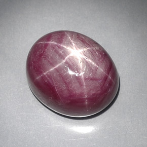Rubino stellato naturale rosso da 28,59 ct, taglio ovale, opaco