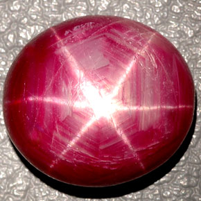 Rubino stellato naturale rosso da 27,00 ct, taglio ovale, opaco