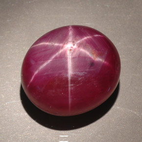 Rubino stellato naturale rosso da 23,70 ct, taglio ovale, opaco
