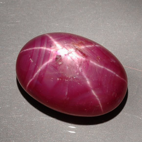 Rubino stellato naturale rosso da 27,63 ct, taglio ovale, opaco