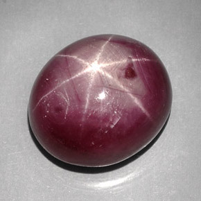 Rubino stellato naturale rosso da 37,86 ct, taglio ovale, opaco