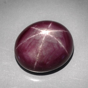 Rubino stellato naturale rosso da 30,60 ct, taglio ovale, opaco