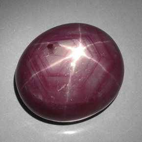 Rubino stellato naturale rosso da 50,61 ct, taglio ovale, opaco