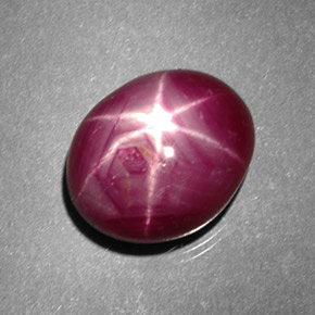 Rubino stellato naturale rosso da 6,65 ct, taglio ovale, opaco