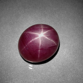 Rubino stellato naturale rosso da 7,15 ct, taglio ovale, opaco